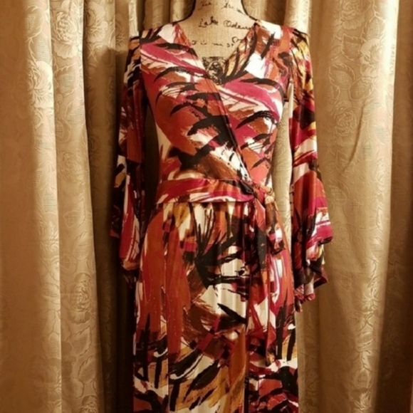 6XHP NWT Dope Vacay Berry Bell Sleeve Maxi Romper - Picture 10 of 12